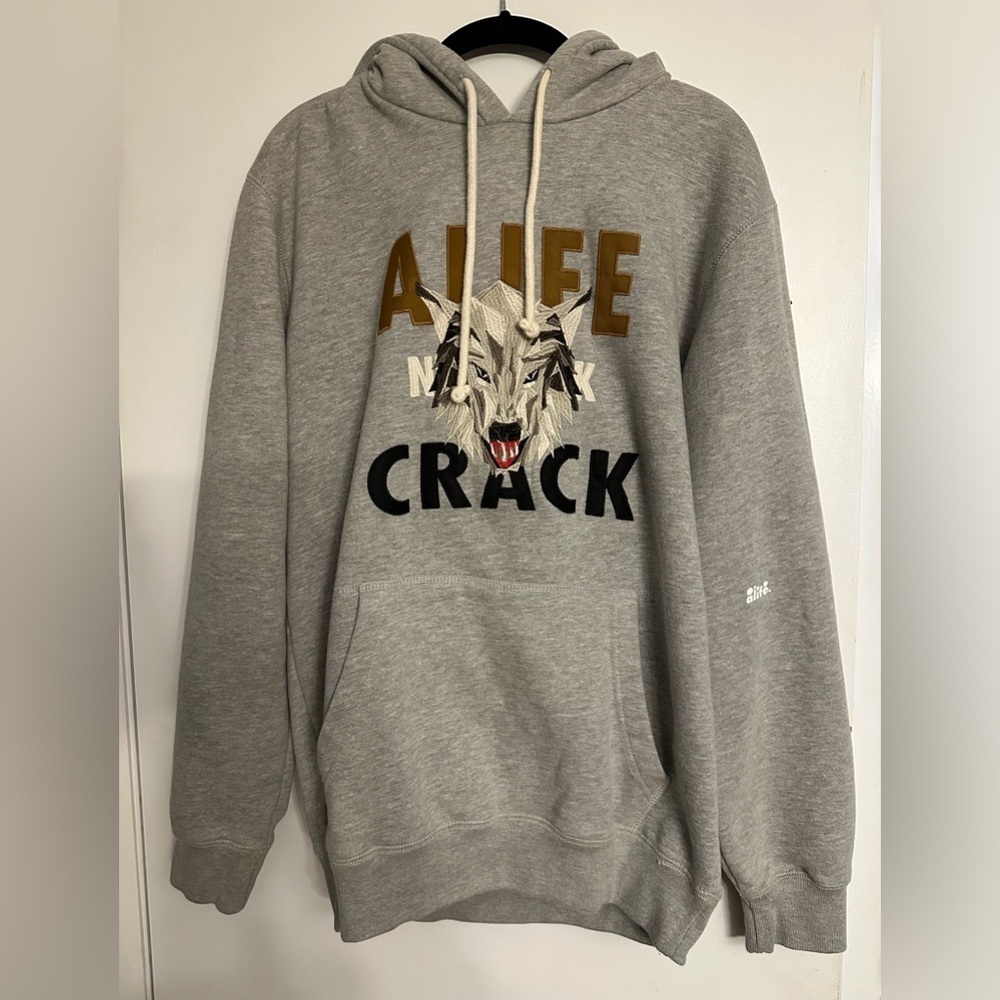ALIFE Wolfpack Embroidered Oversized Gray Hoodie Sz Lg Wolf Design Streetwear